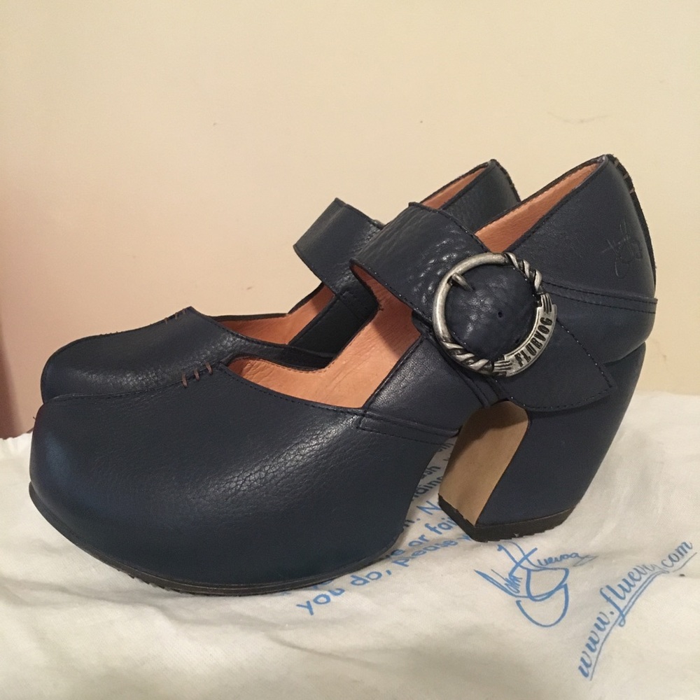 Vintage Fluevog Navy Prepare Leader Mary Janes